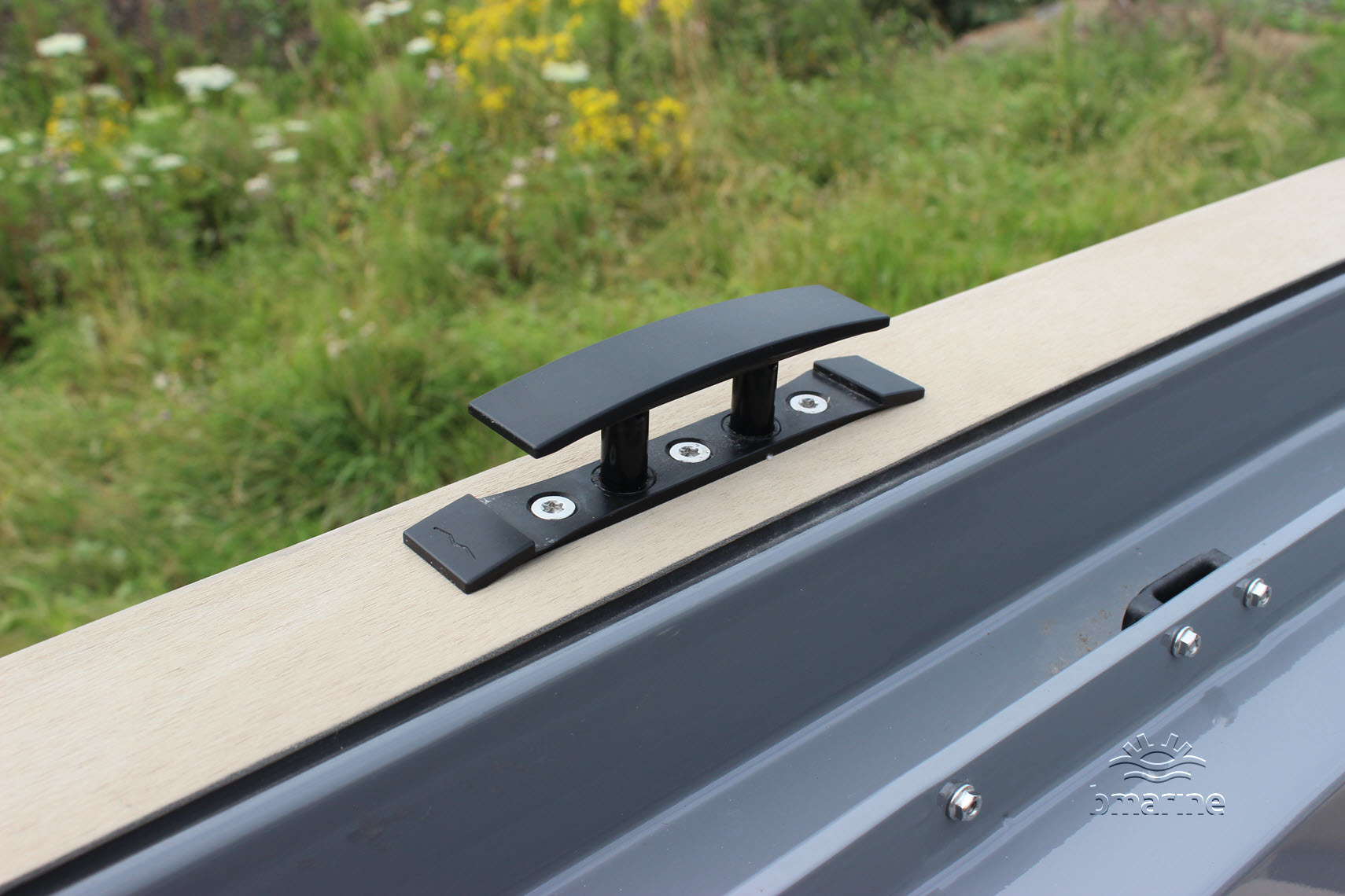 Elite 717 Tender