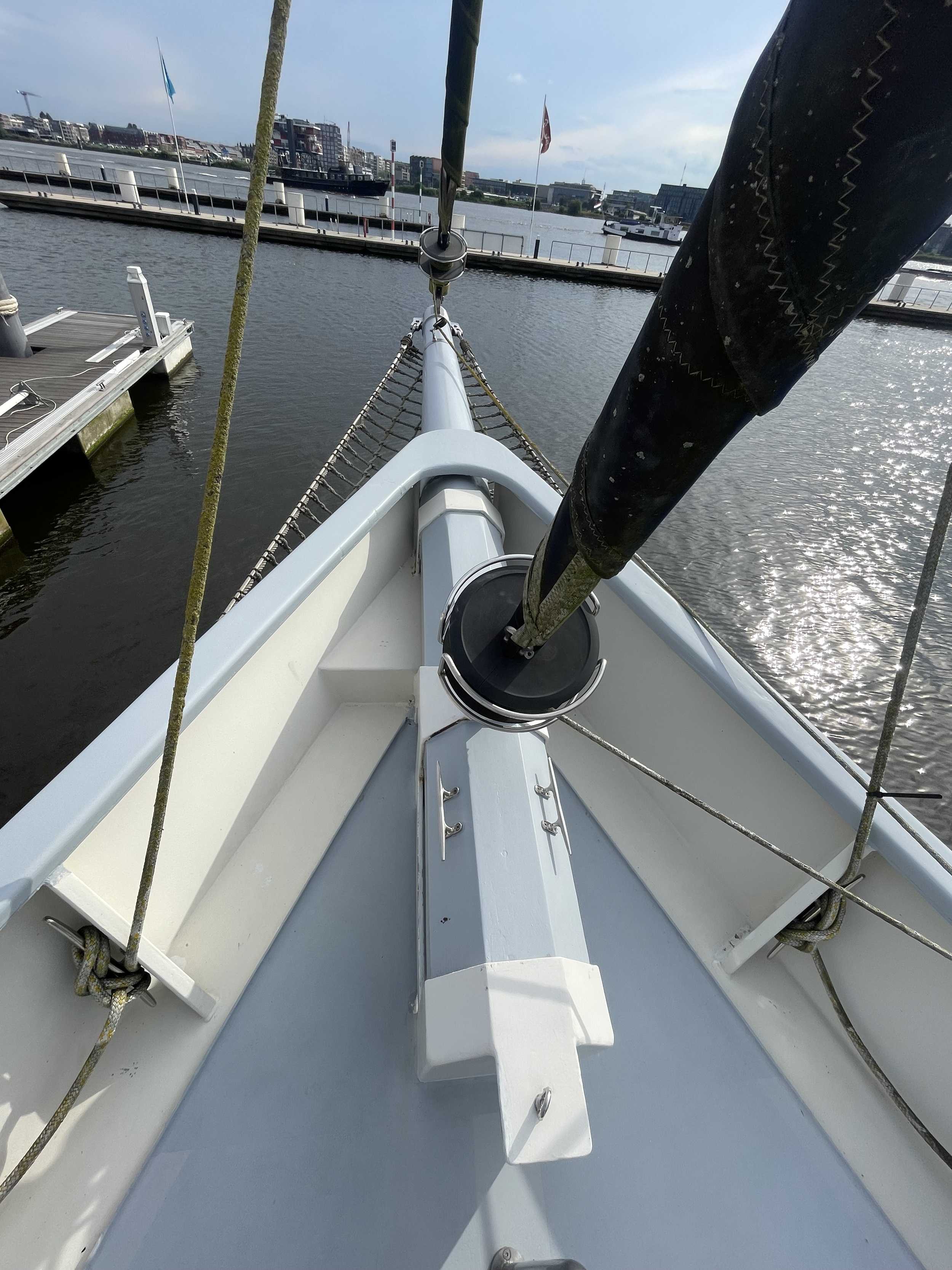 Dykstra Schooner 77, Midzwaard