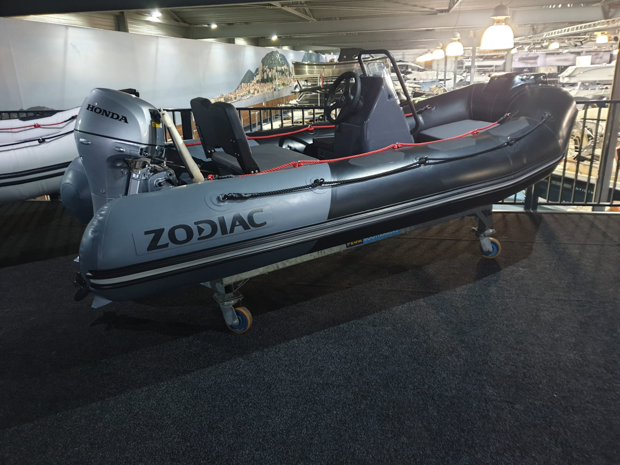 Zodiac AANBIEDING -  Open 3.4 Hypalon met Honda 10 pk!