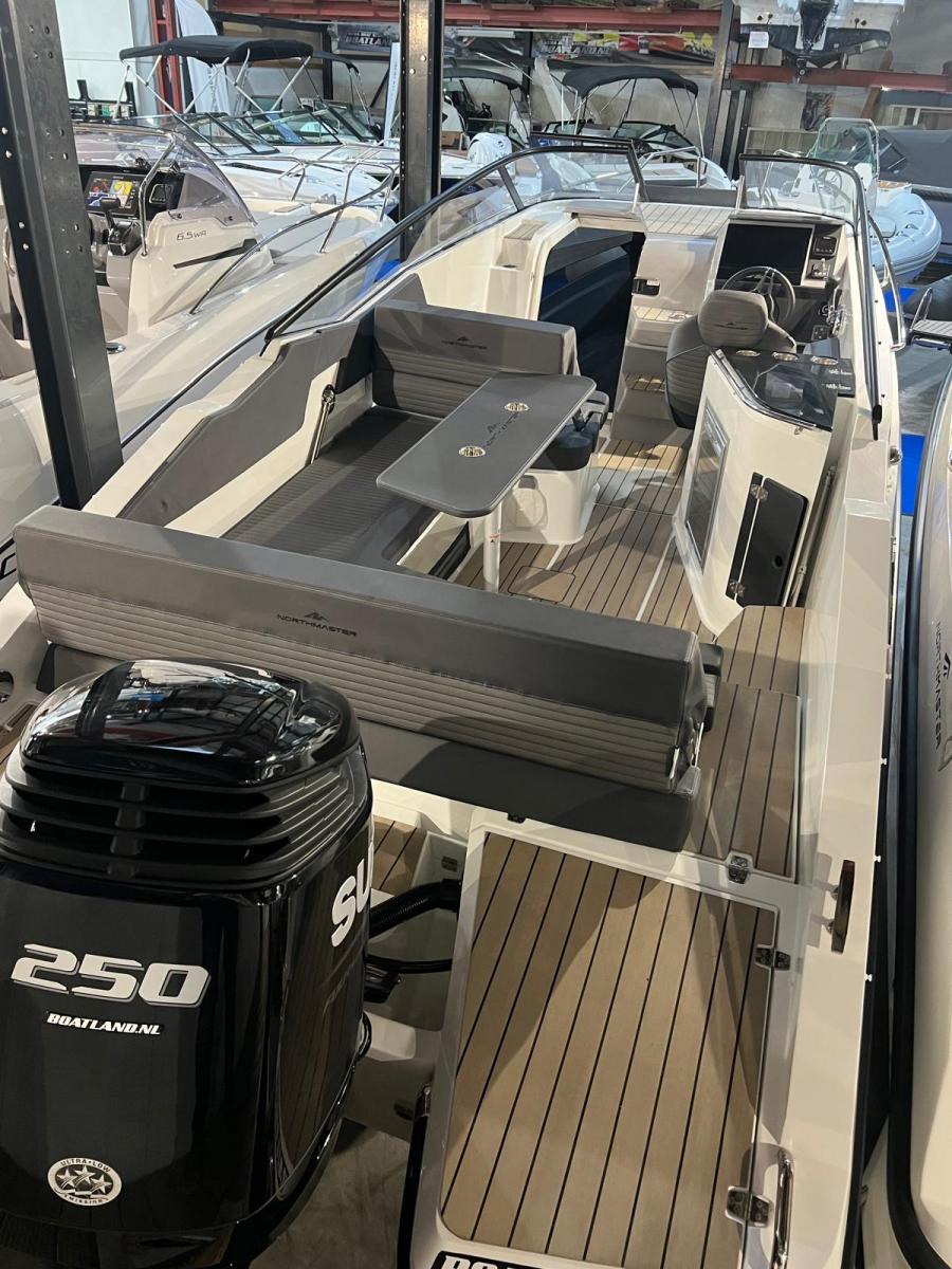 Northmaster 760 Cruiser. Dit schip is aanwezig op de Suzuki stand van hiswa te water 2026.
