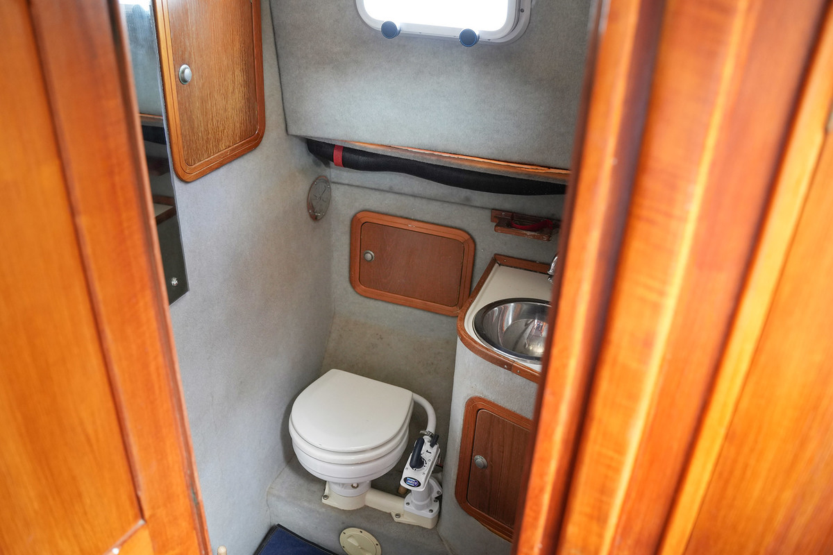 Aquastar Ocean Ranger 38