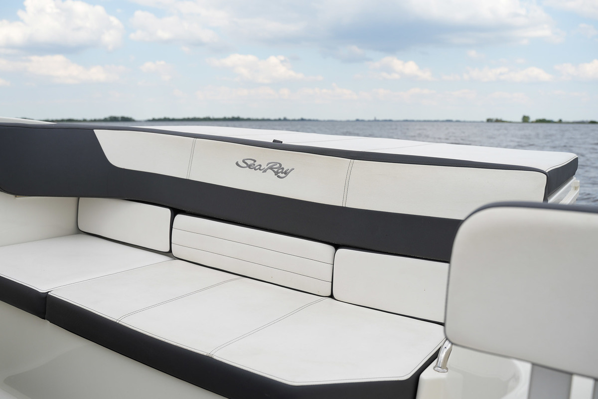 Sea Ray 19 SPX
