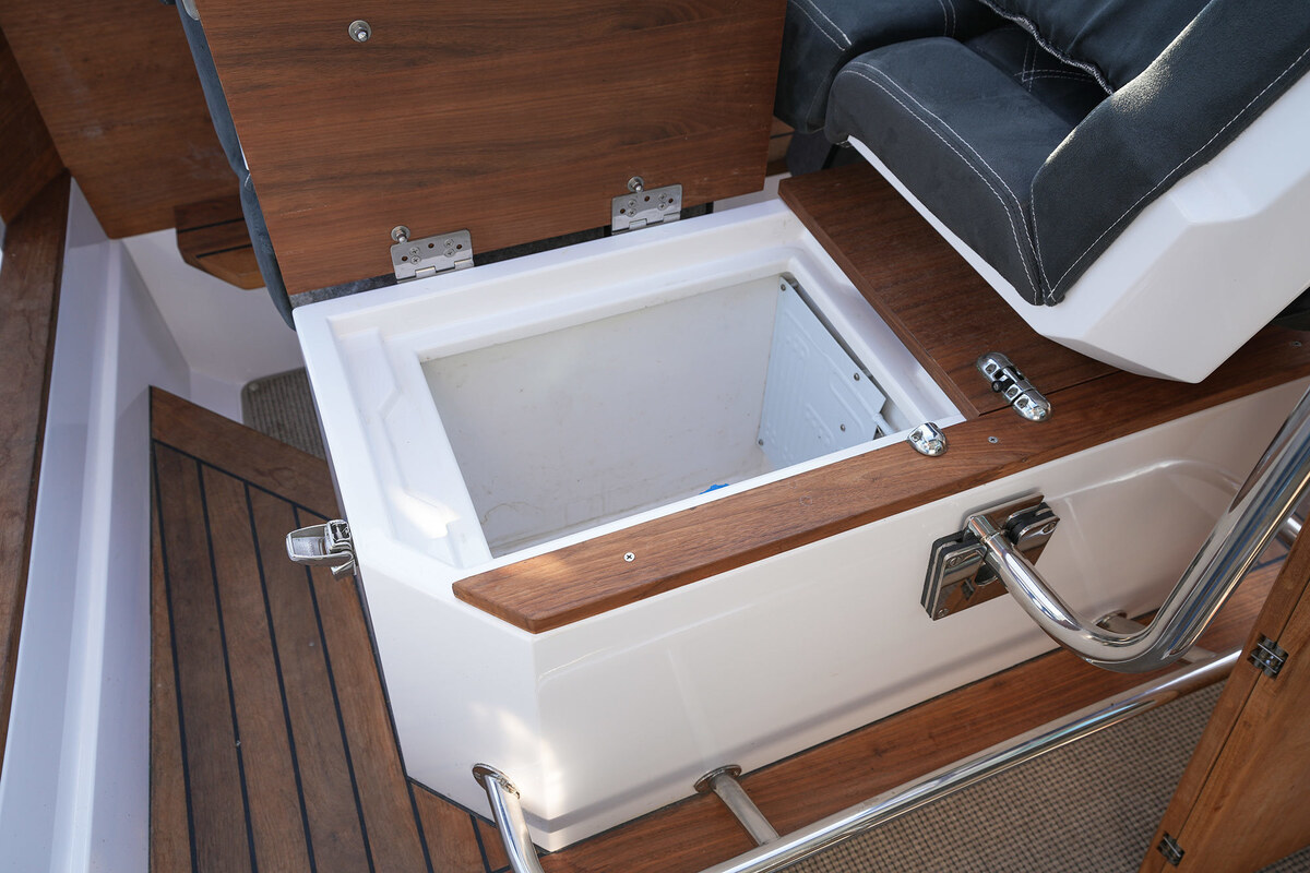 Axopar 28 Cabin - AC