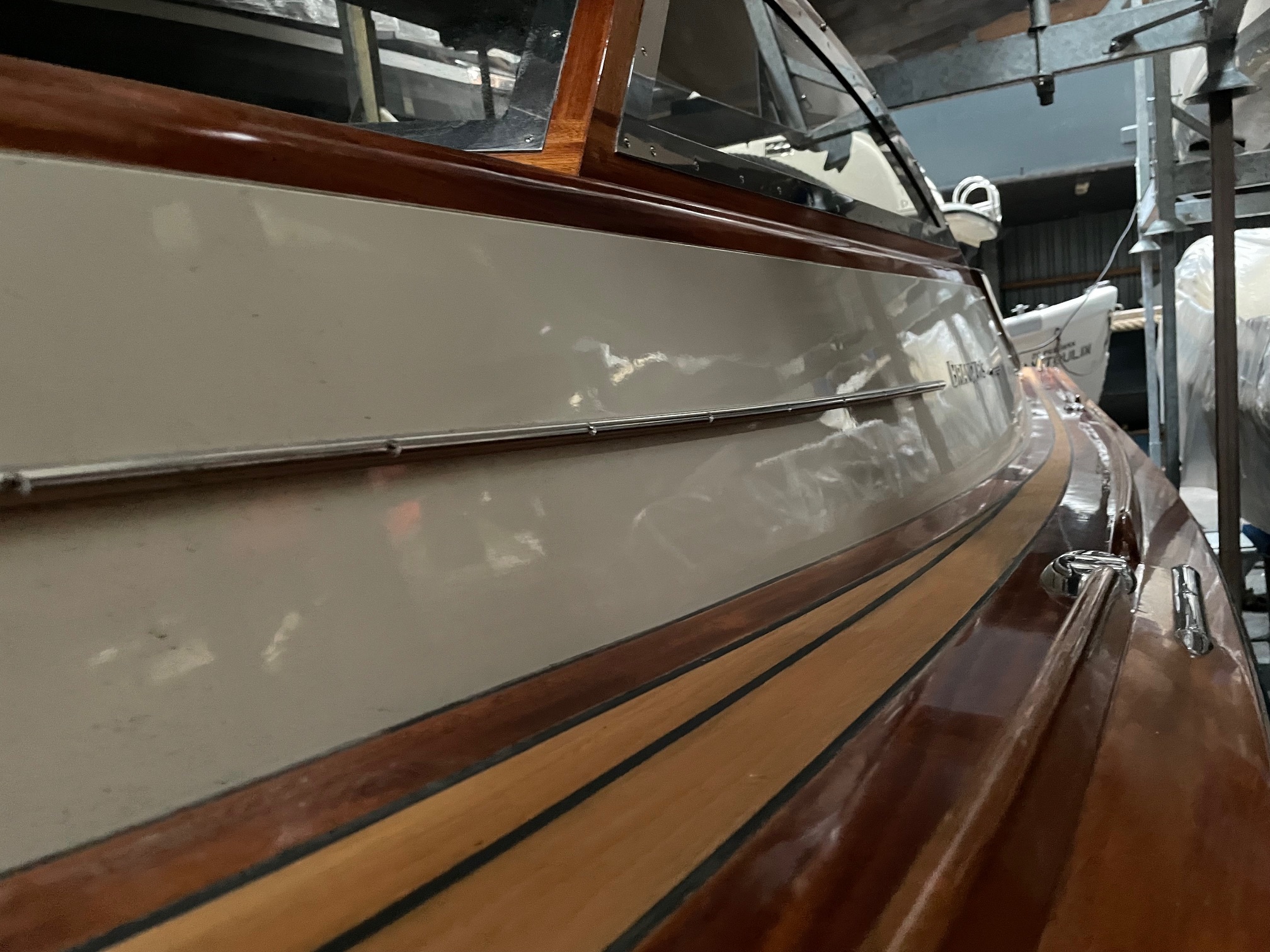 Brandaris Barkas 900 Cabin