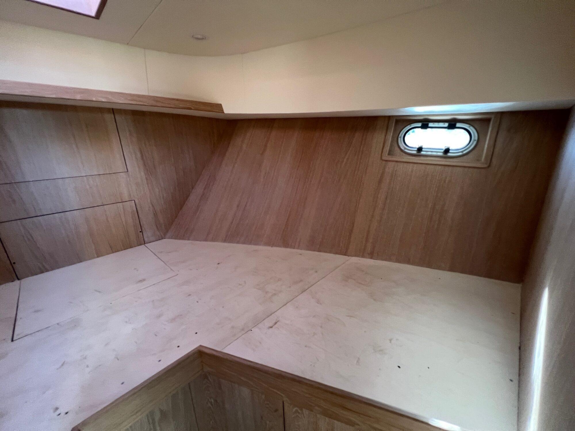 Van Vossen Van Vossen 12.80 AK