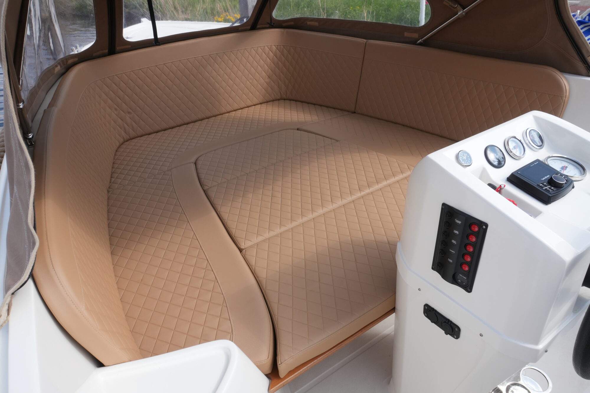 Oud Huijzer 616 Tender