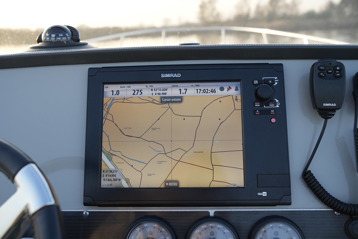 Boston Whaler 270 Dauntless