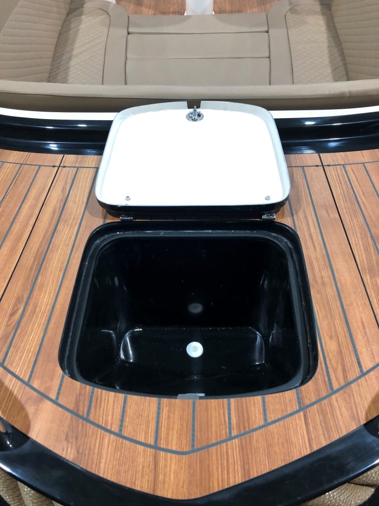 Primeur 715 tender DE GROOTSTE SLOEPENSHOWROOM VAN NEDERLAND