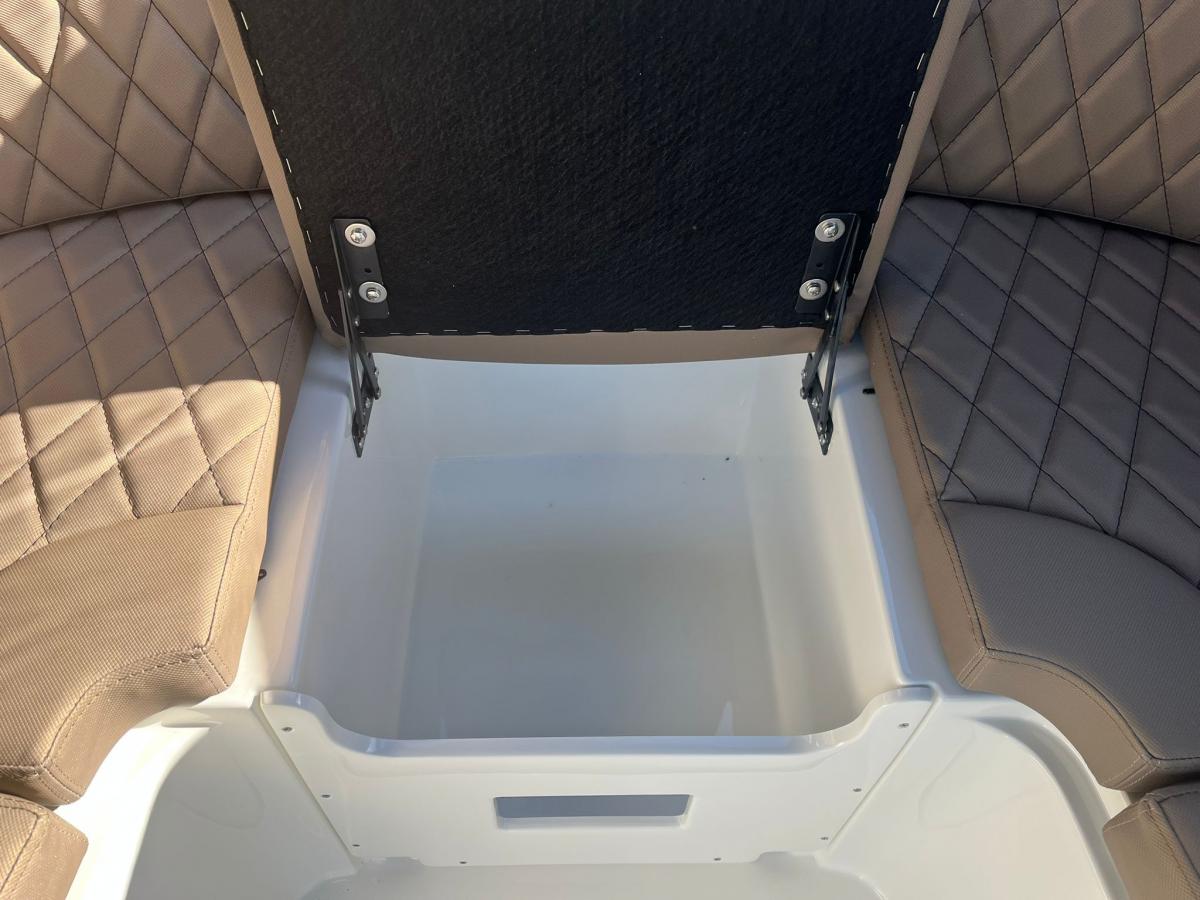 Oud Huijzer 650 Tender