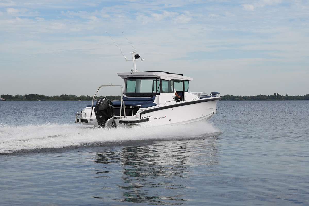 Axopar 29 XC Cross Cabin