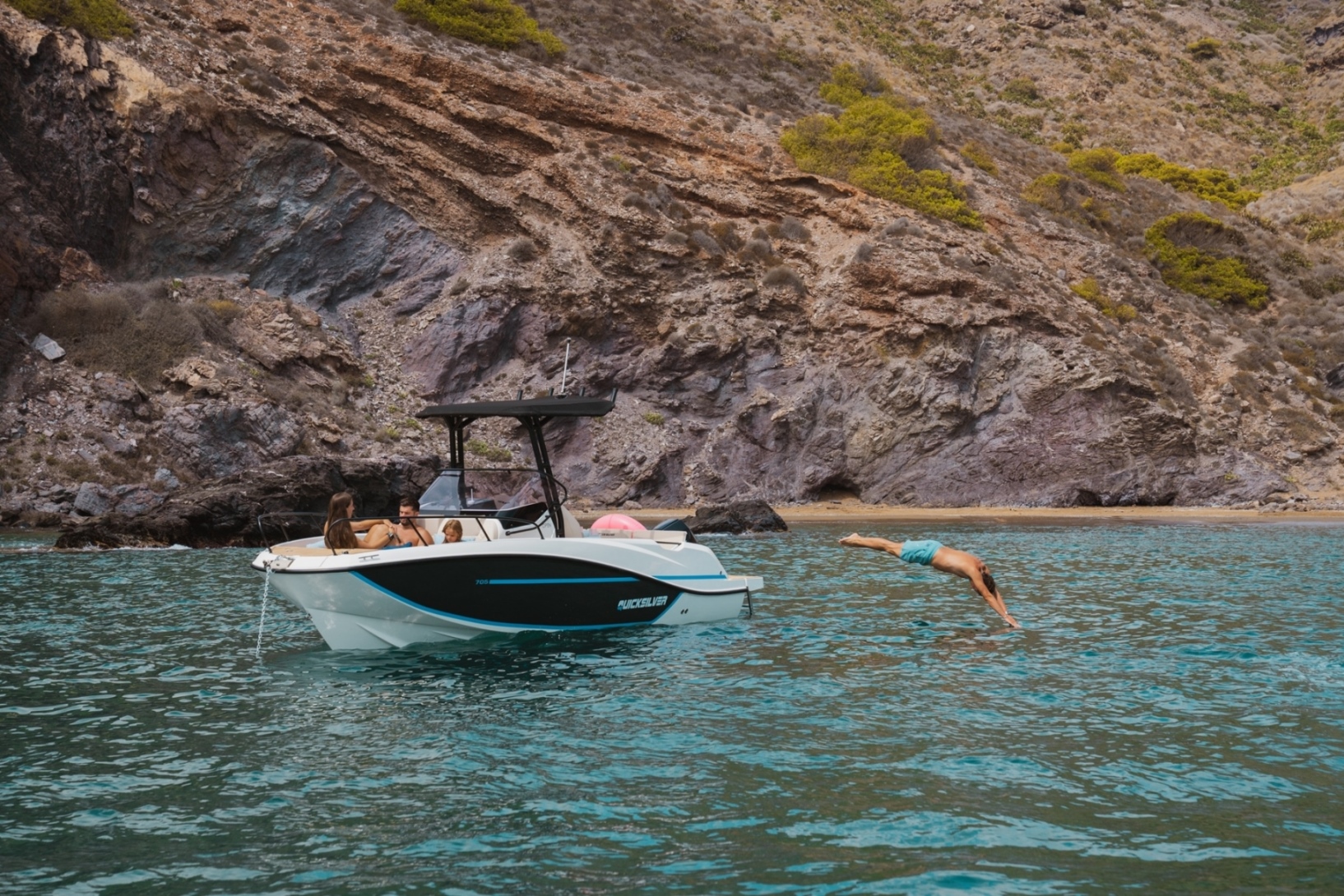 Quicksilver 705 Activ Open