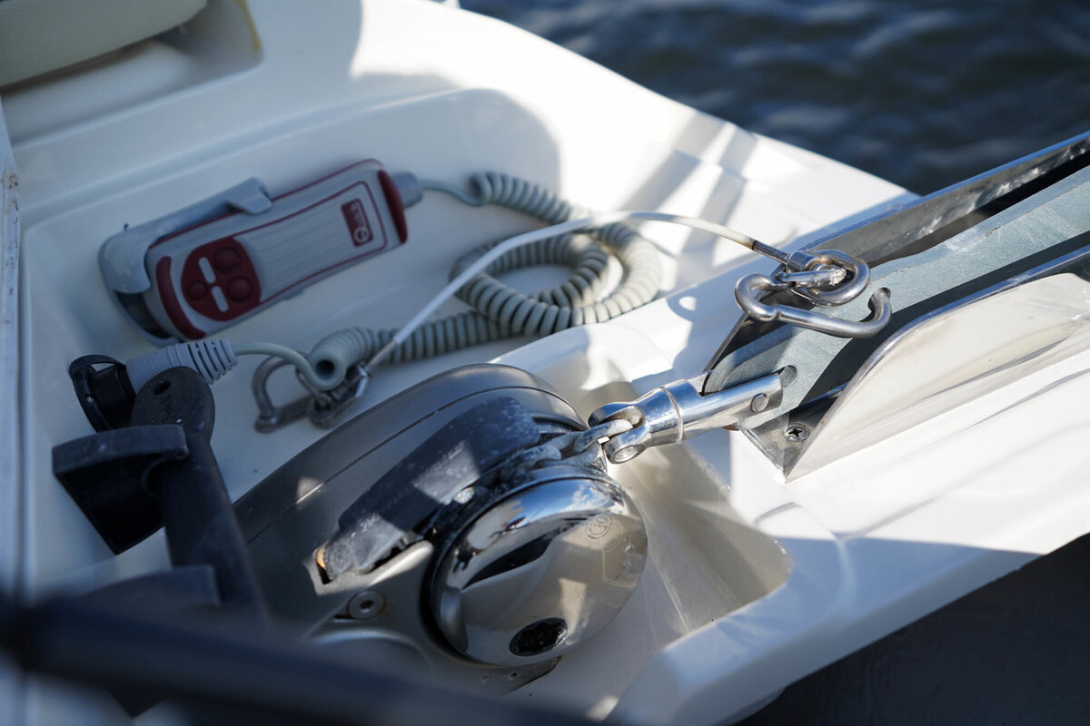 Sea Ray Sun Sport 230