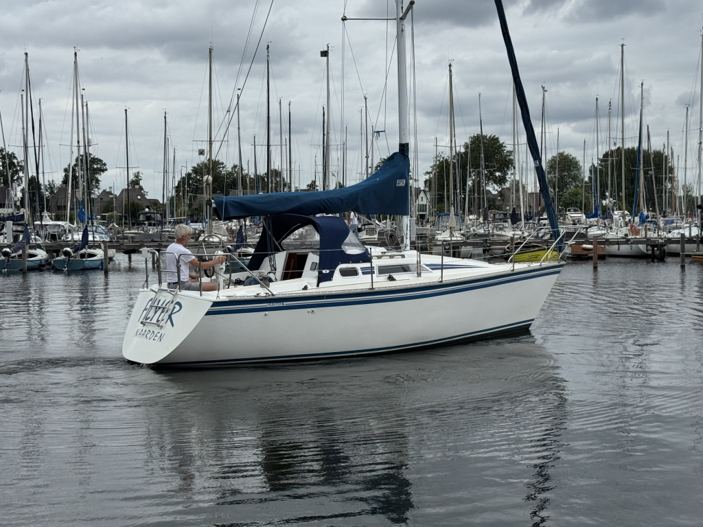 Hunter 28.5
