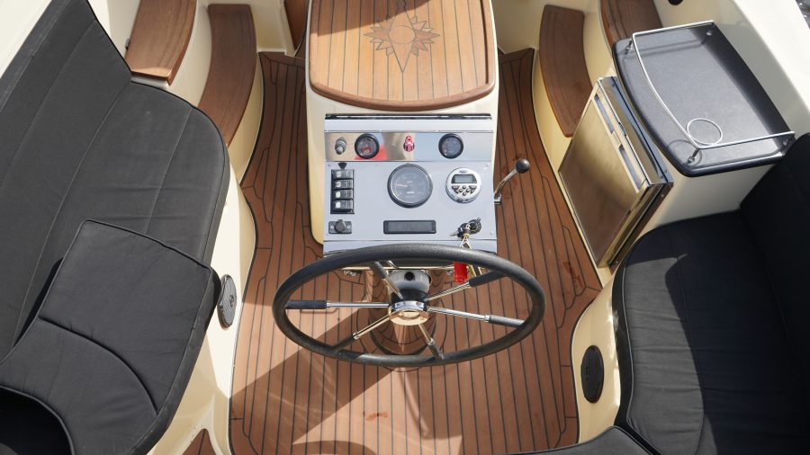 Antaris Motorsloepen Connery 25
