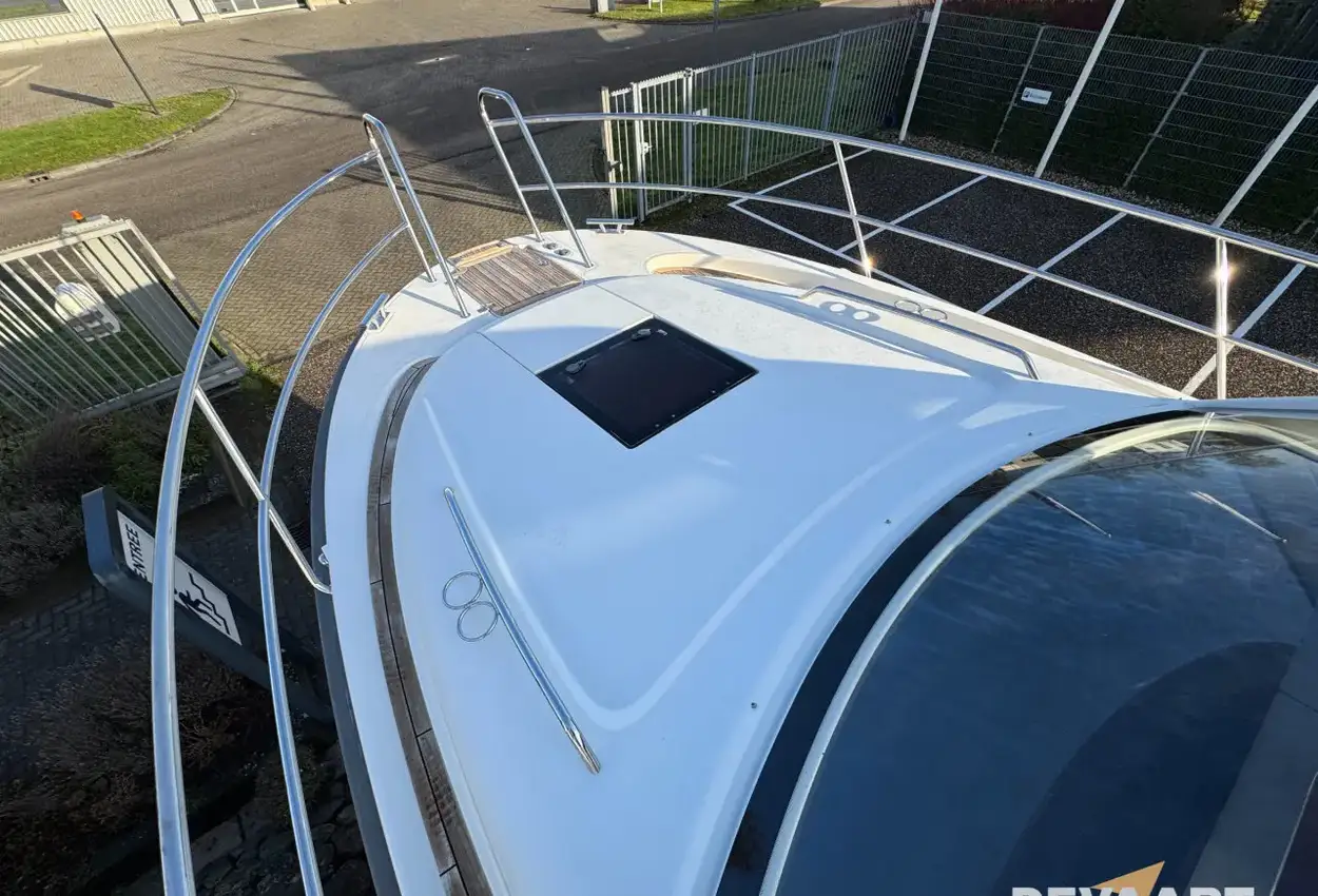 Nimbus 305 Coupe