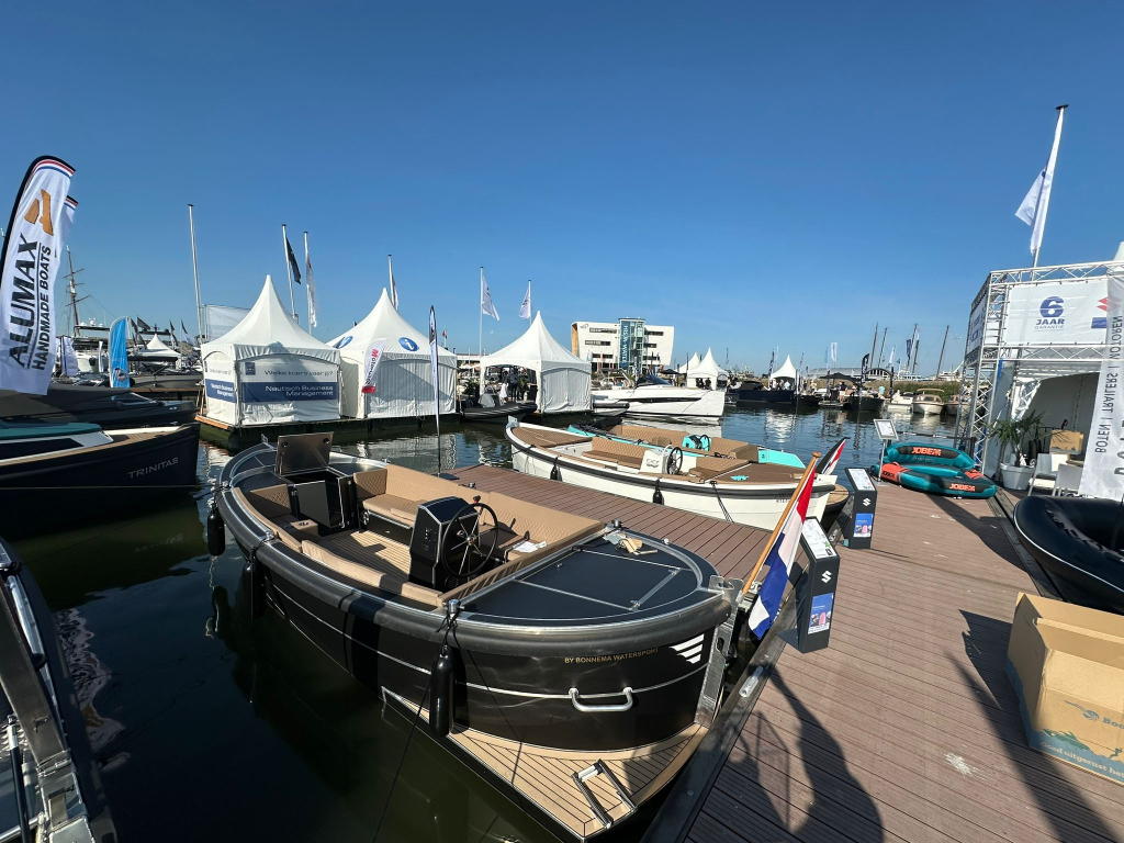 VanVossen 700 cabine sloep 