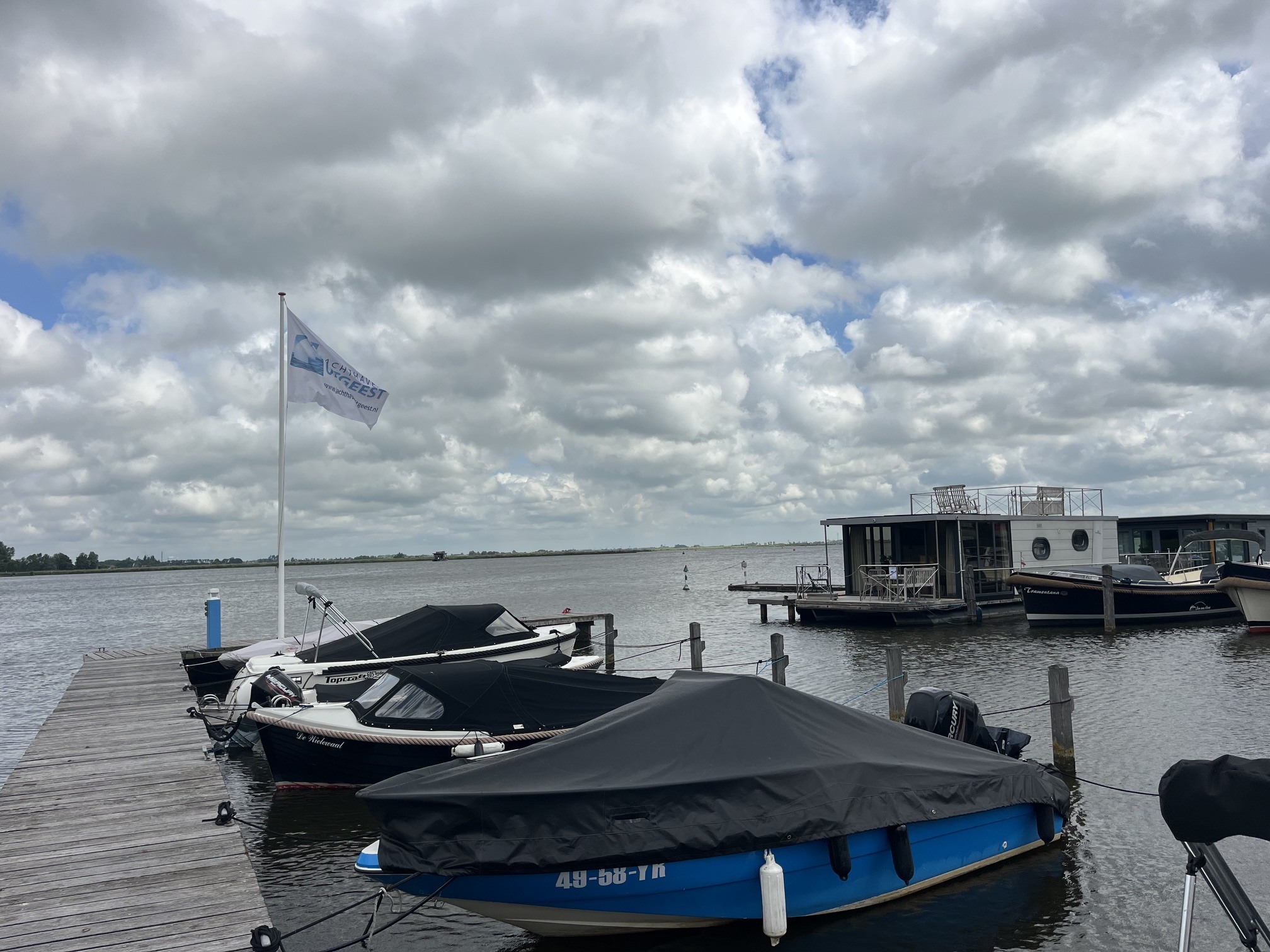 Campi 400 Houseboat 400, Uitgeest Ligplaats