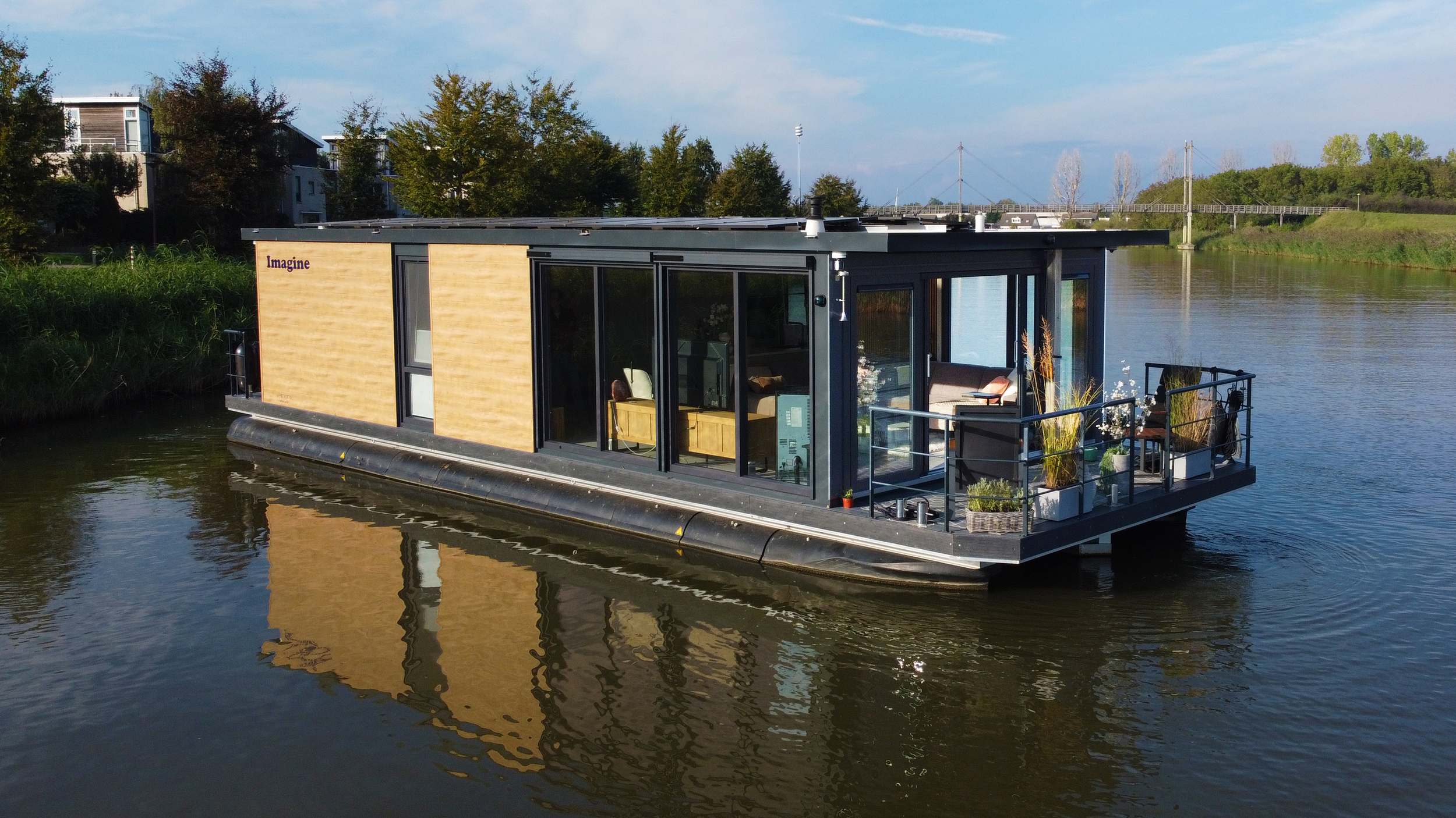 HT-Lofts Houseboat 15m Electric Propulsion hoofdfoto: 1