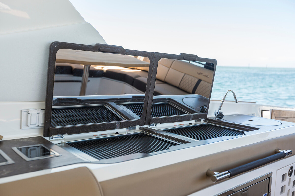 Sea Ray SLX 400