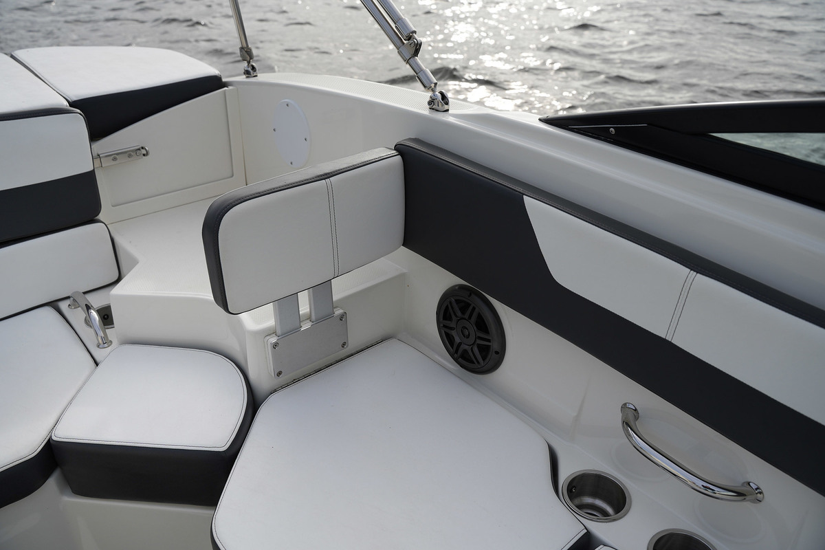 Sea Ray 19 SPX