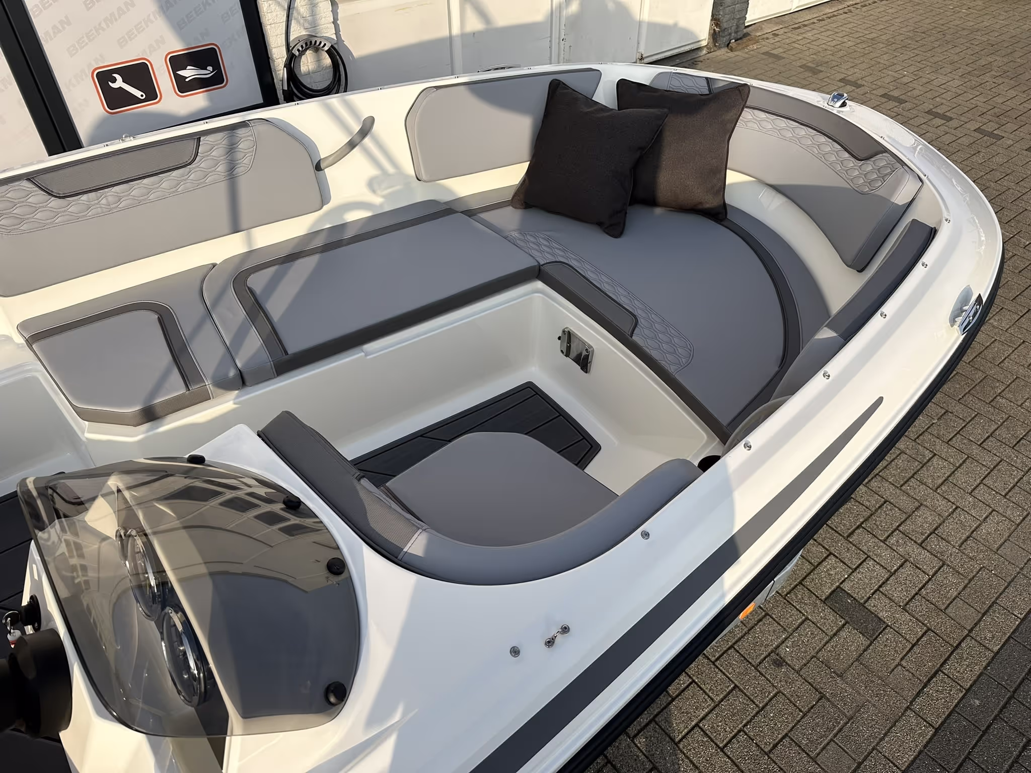 Bayliner Element M15