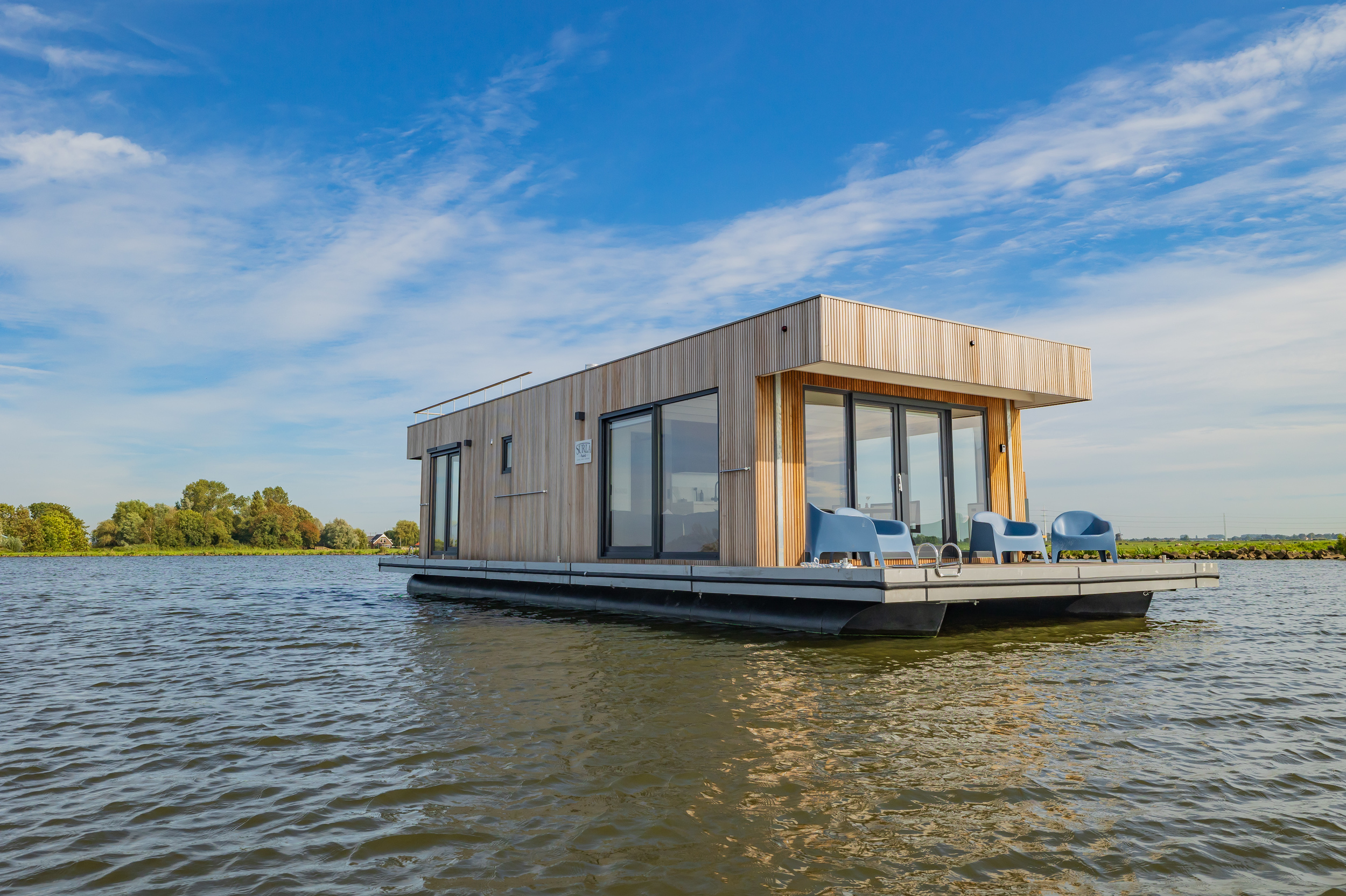 Surla (met Tender) Houseboat 15 Volledig Elektrisch With Charter