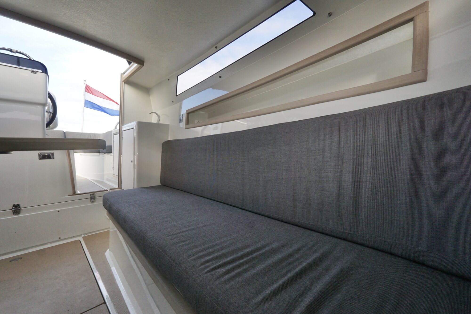 Damarin 732 Cabin