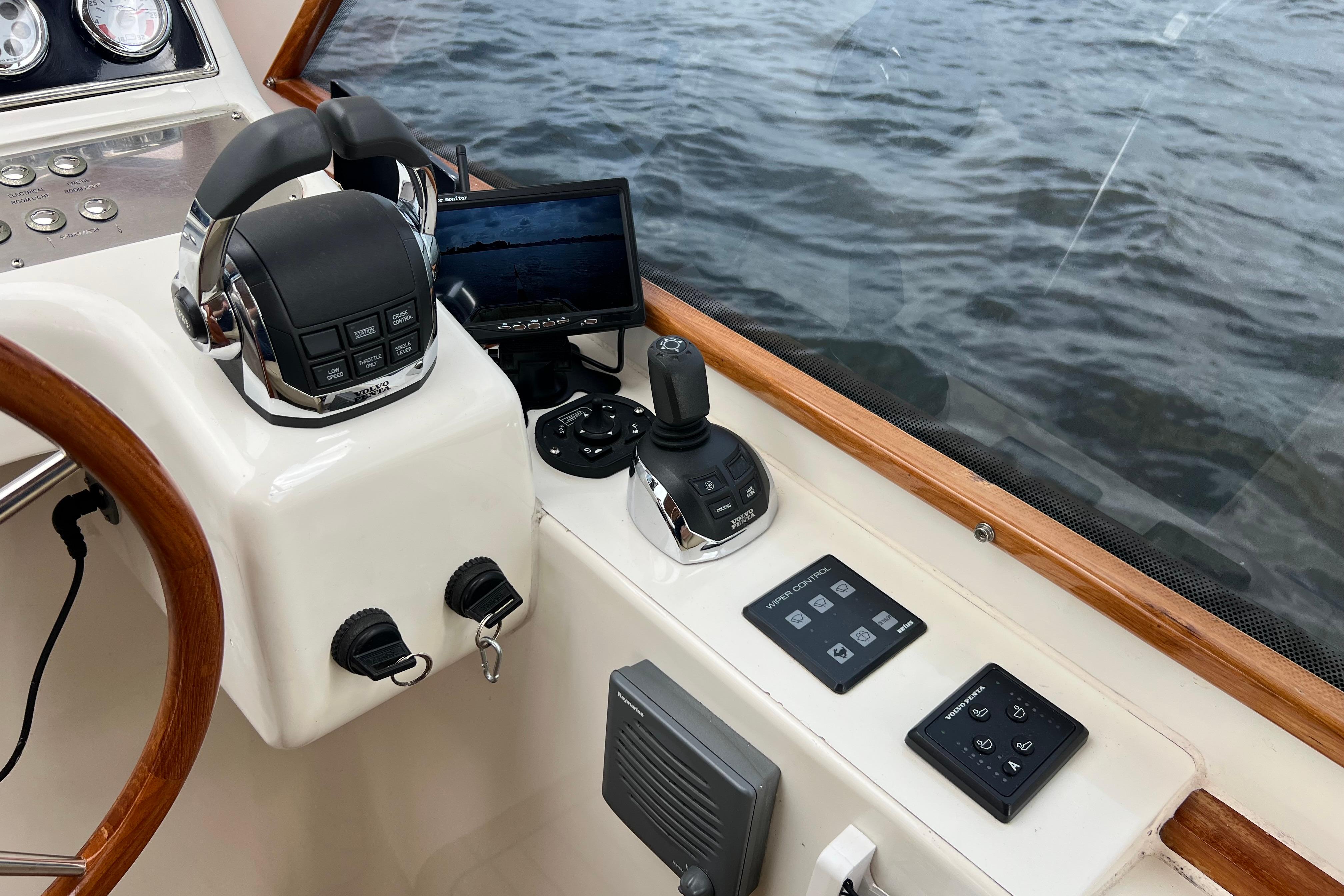 Long Island 40 Runabout