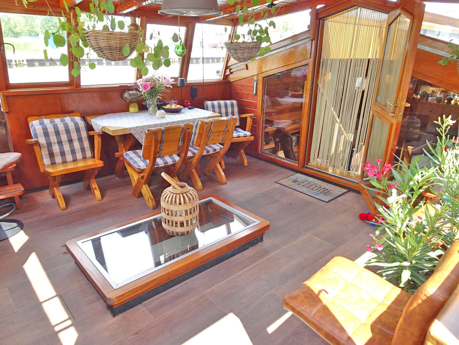 Spits B&B Varend Woonschip 39.09 met CvO