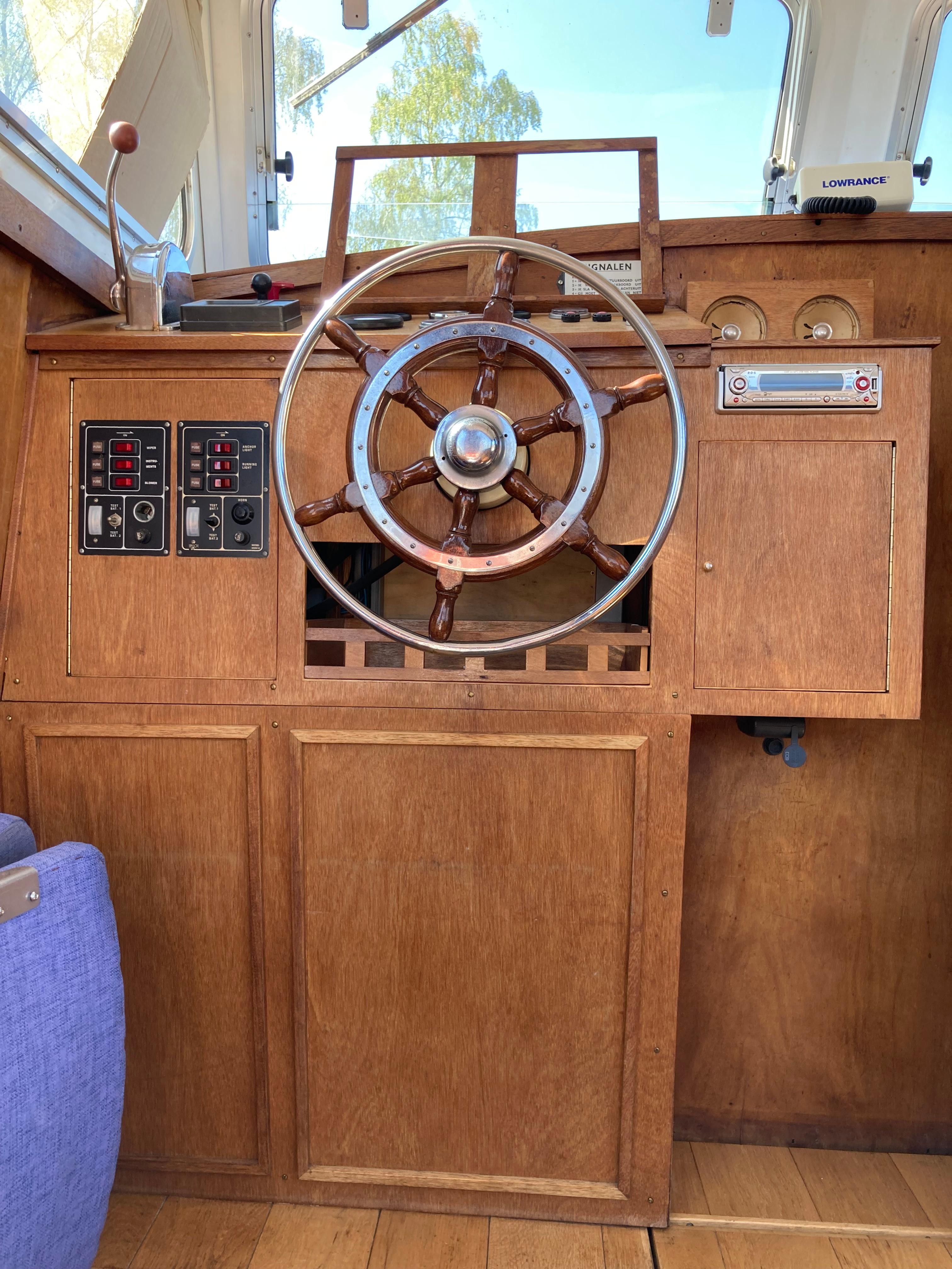 Motor Yacht Super Favorite AK 9.40