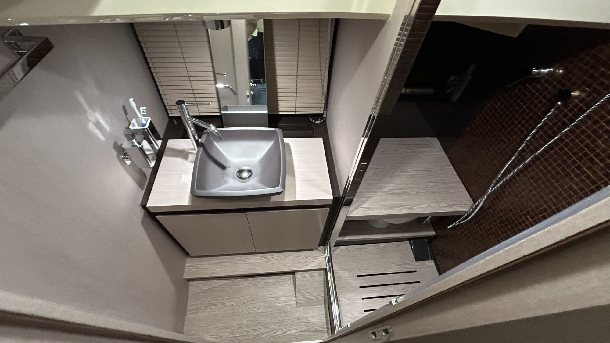 Invictus yachts Invictus GT 370 met 2x Volvo Penta D4 320 pk