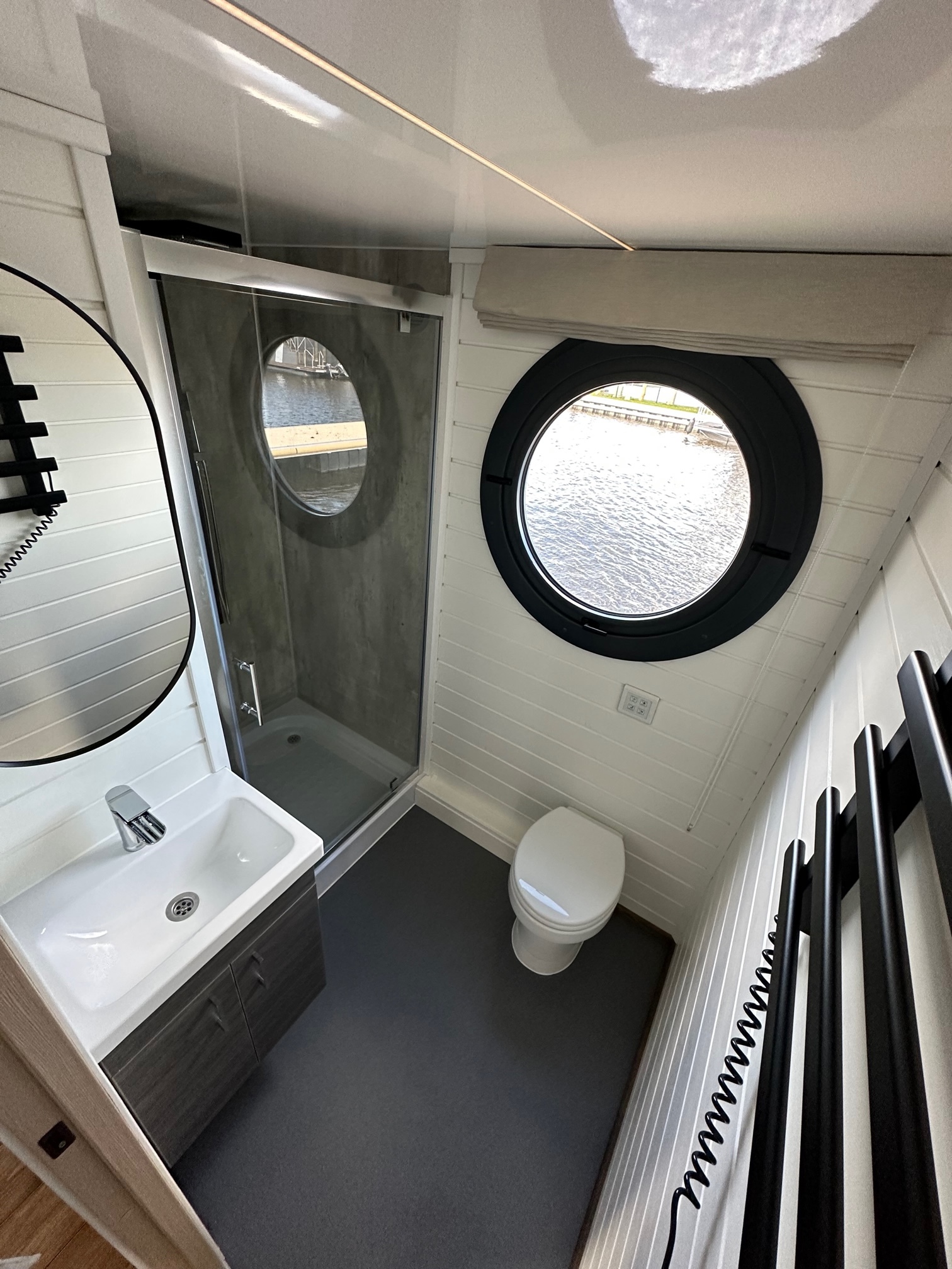 Nordic Season Houseboat NS 40 Eco 36m2