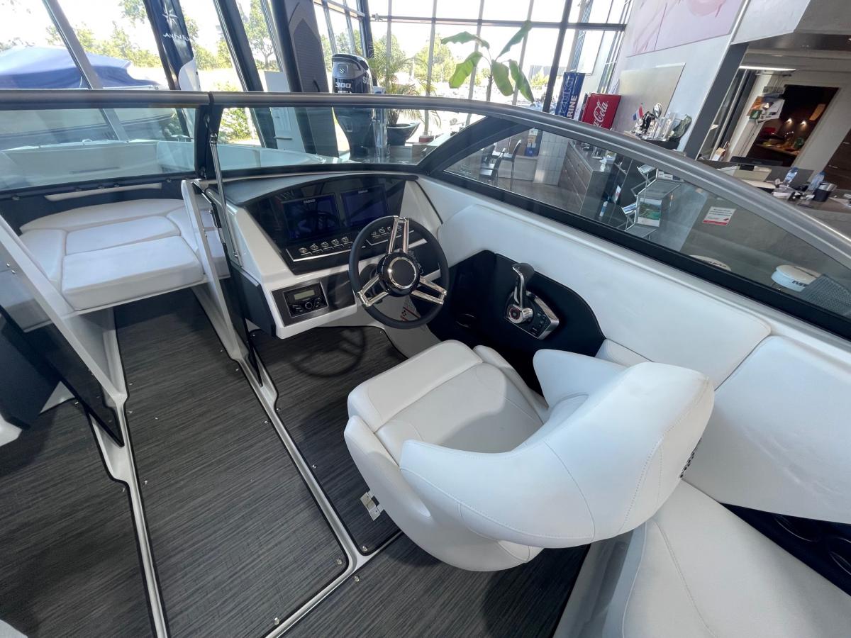 Four Winns H2 Bowrider Duo Prop