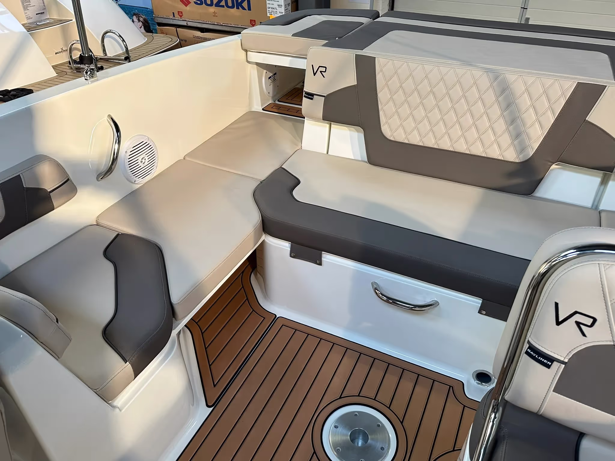 Bayliner VR6 Bowrider