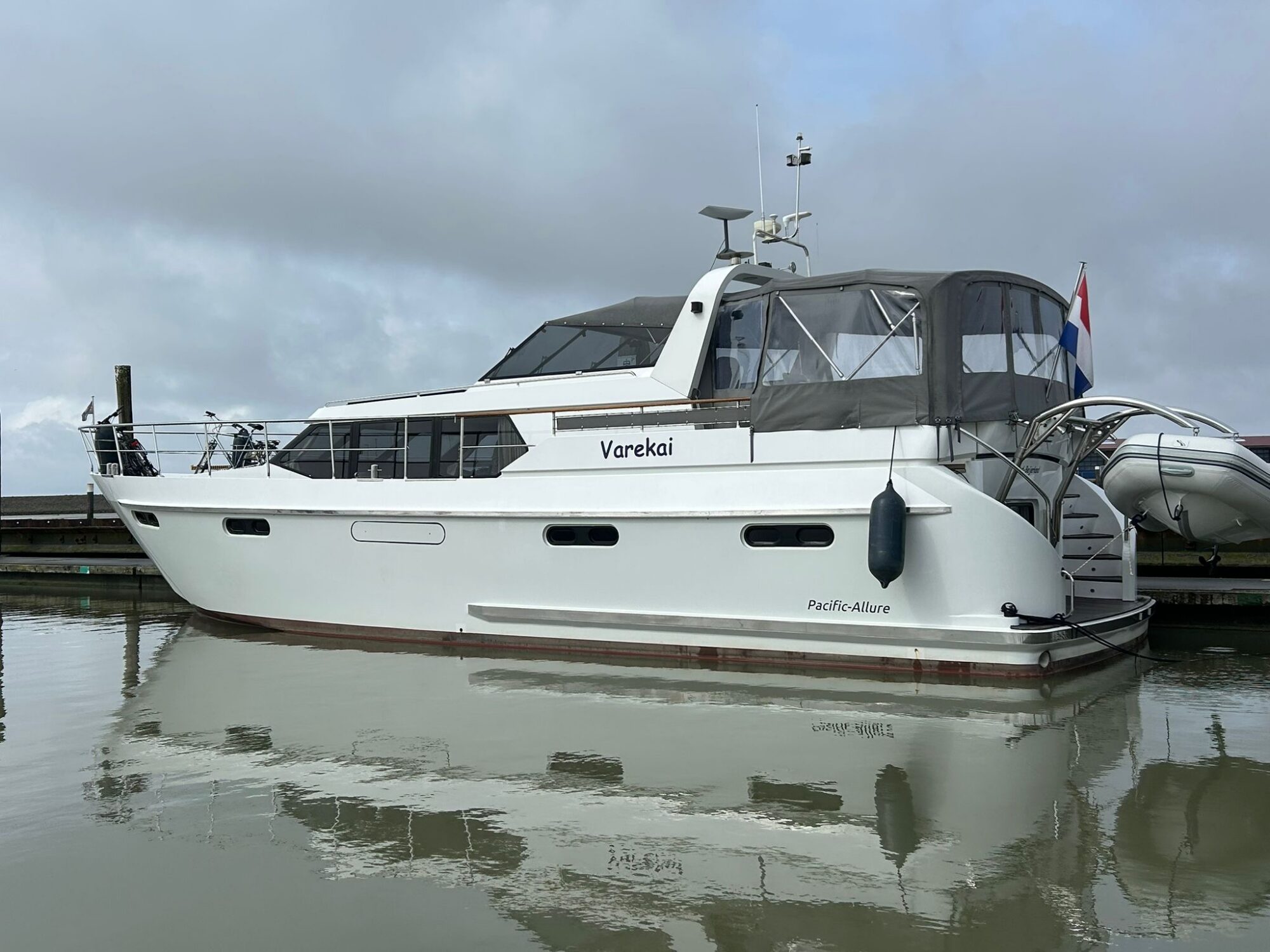 Van den Hoven Allure 155 Cabrio