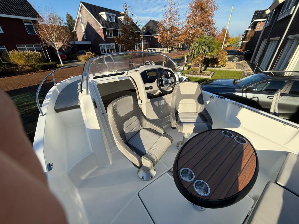 Jeanneau Cap Camarat 5.5 WA