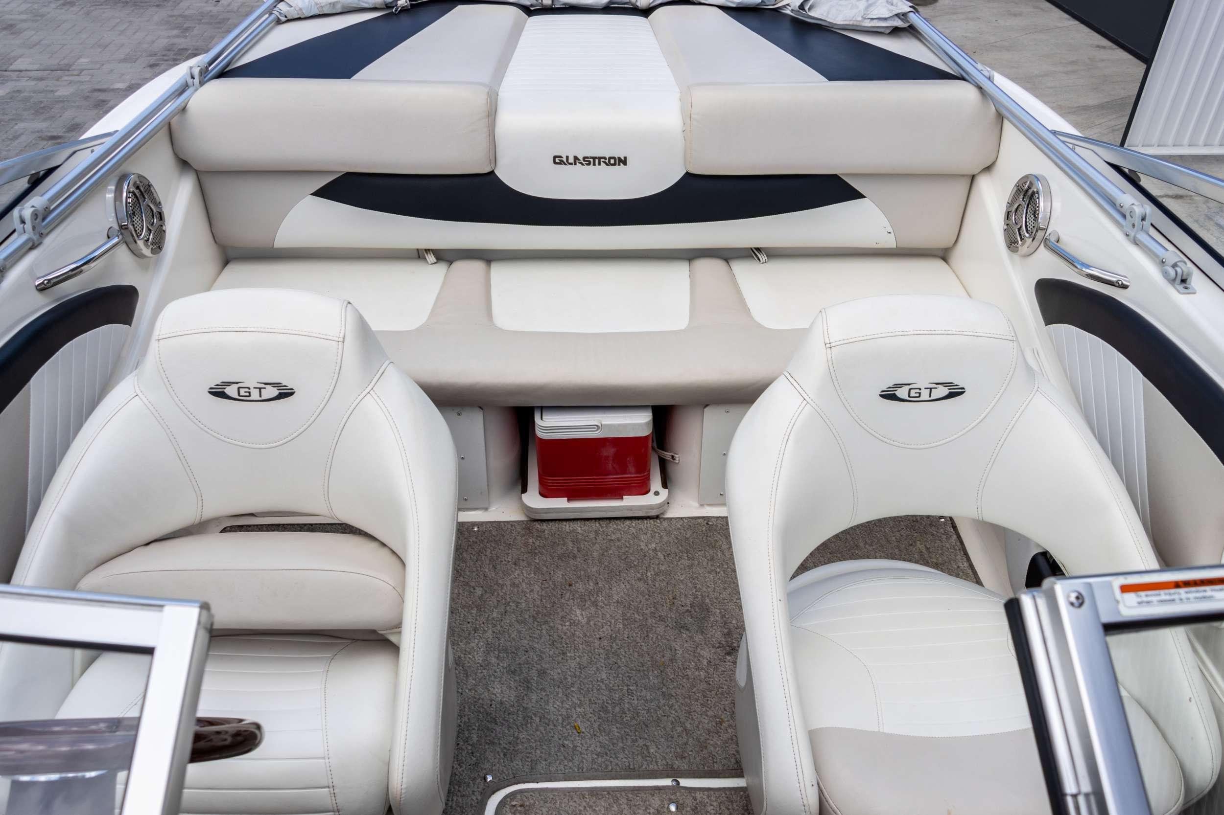 Glastron GT 185