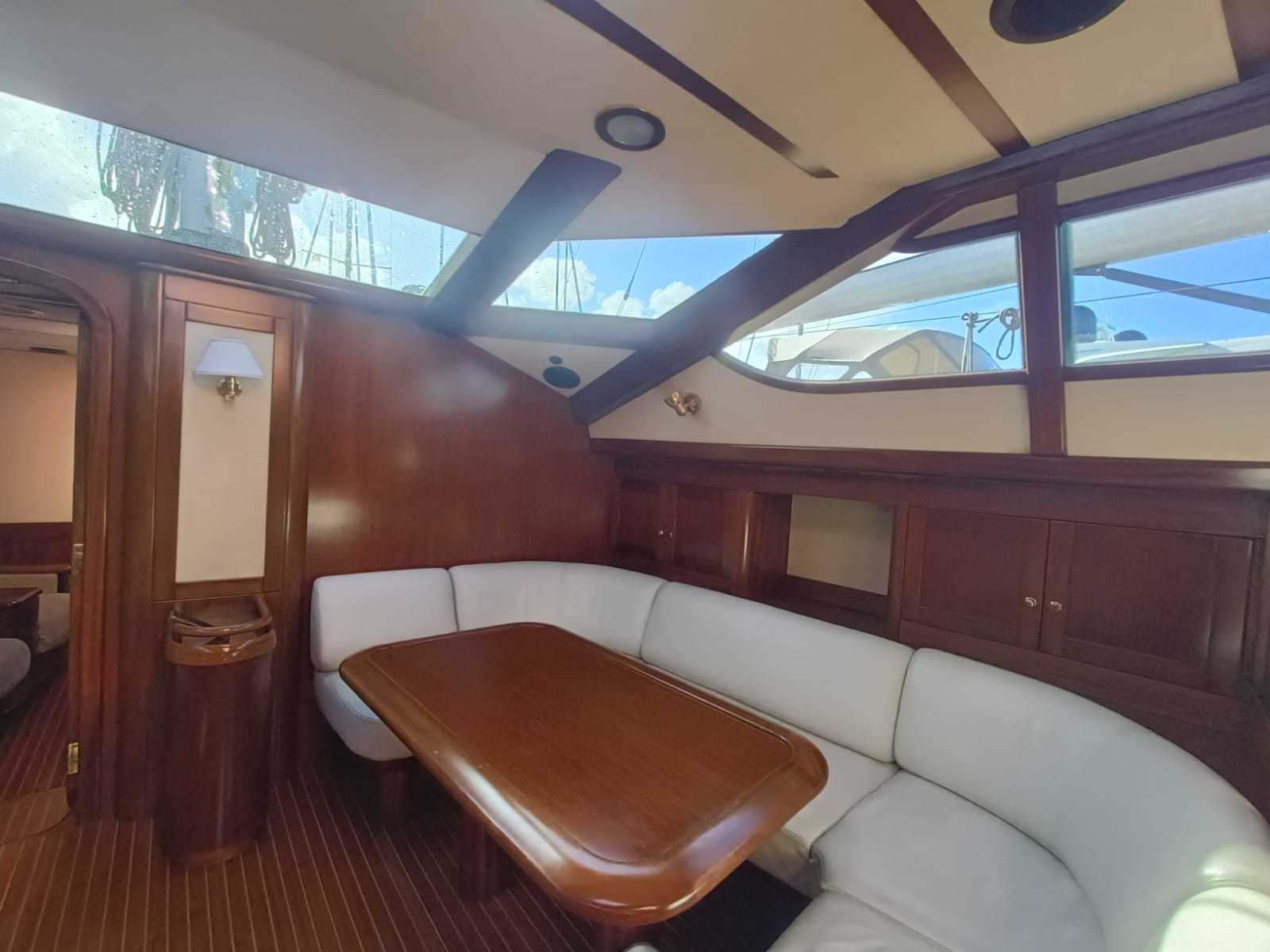 Lagoon Royal Classic 66