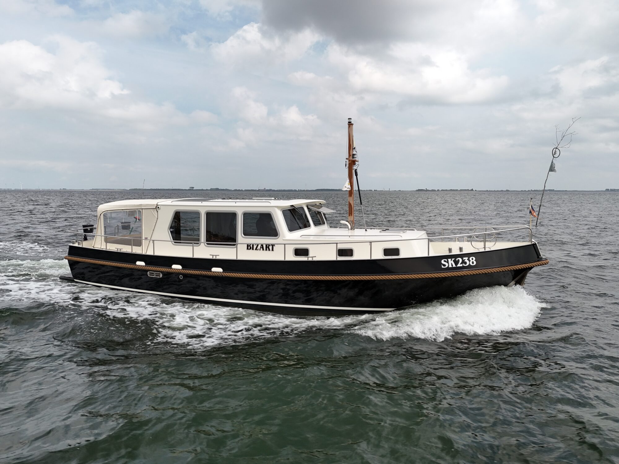 SK Kotter 12.50 Sedan