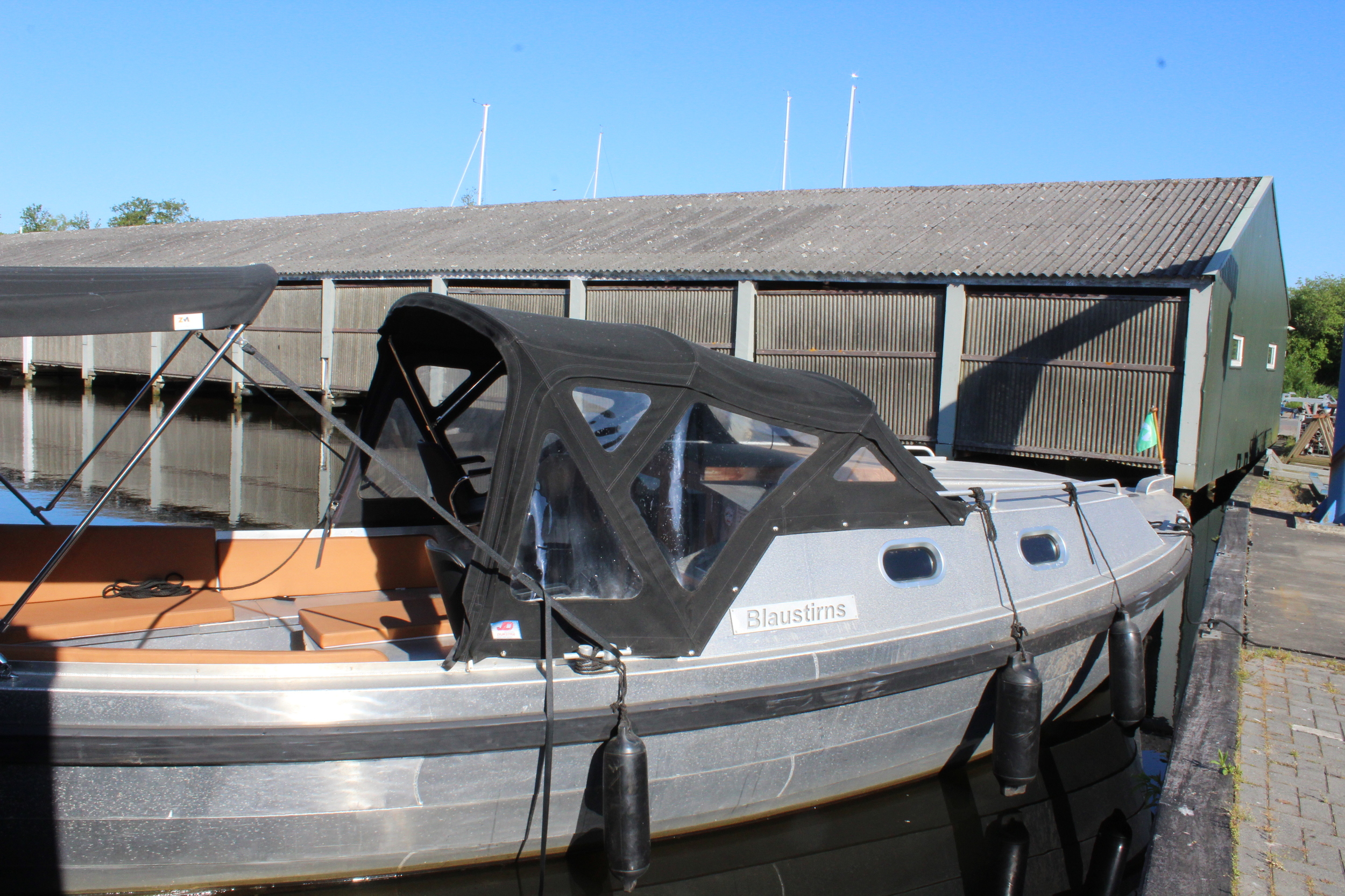 Black Fish Cabin 850 XL