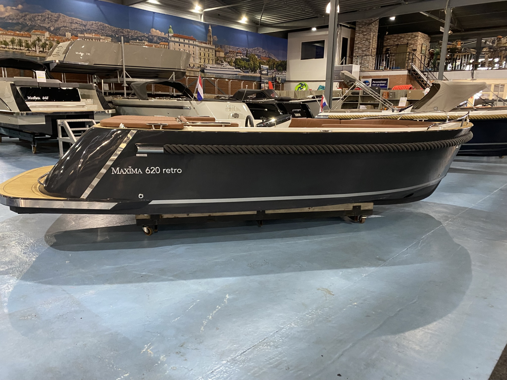 Maxima Boats 620 retro zwartgrijs/wit - Op voorraad! hoofdfoto: 1