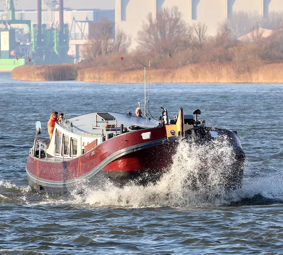 Motortjalk 21.40, met UBC