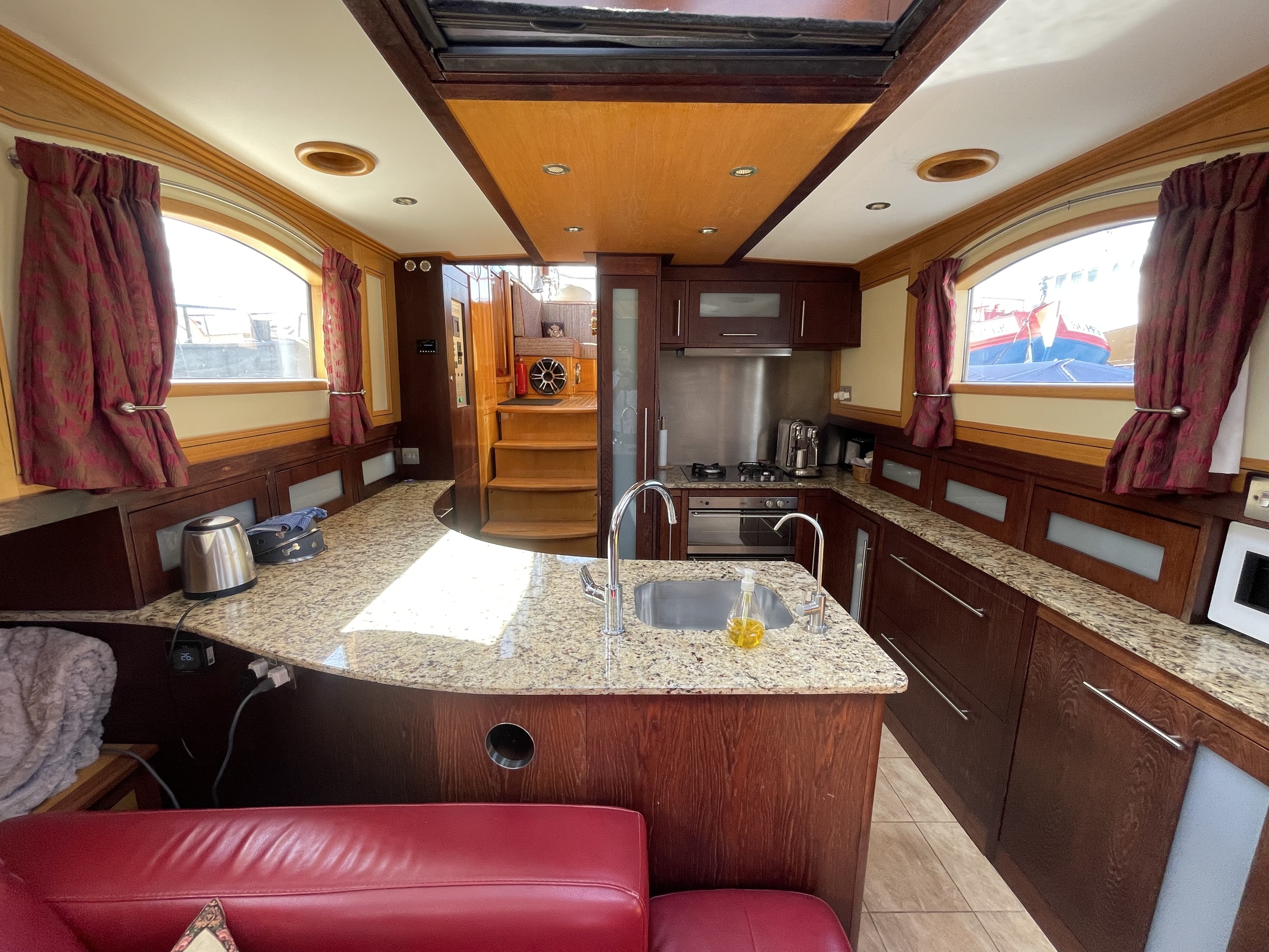 Aqualine Voyager 65 Ft