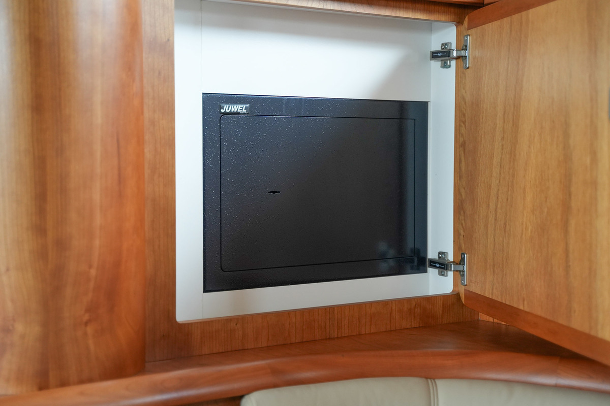 Linssen Grand Sturdy 500 Variotop Mark II
