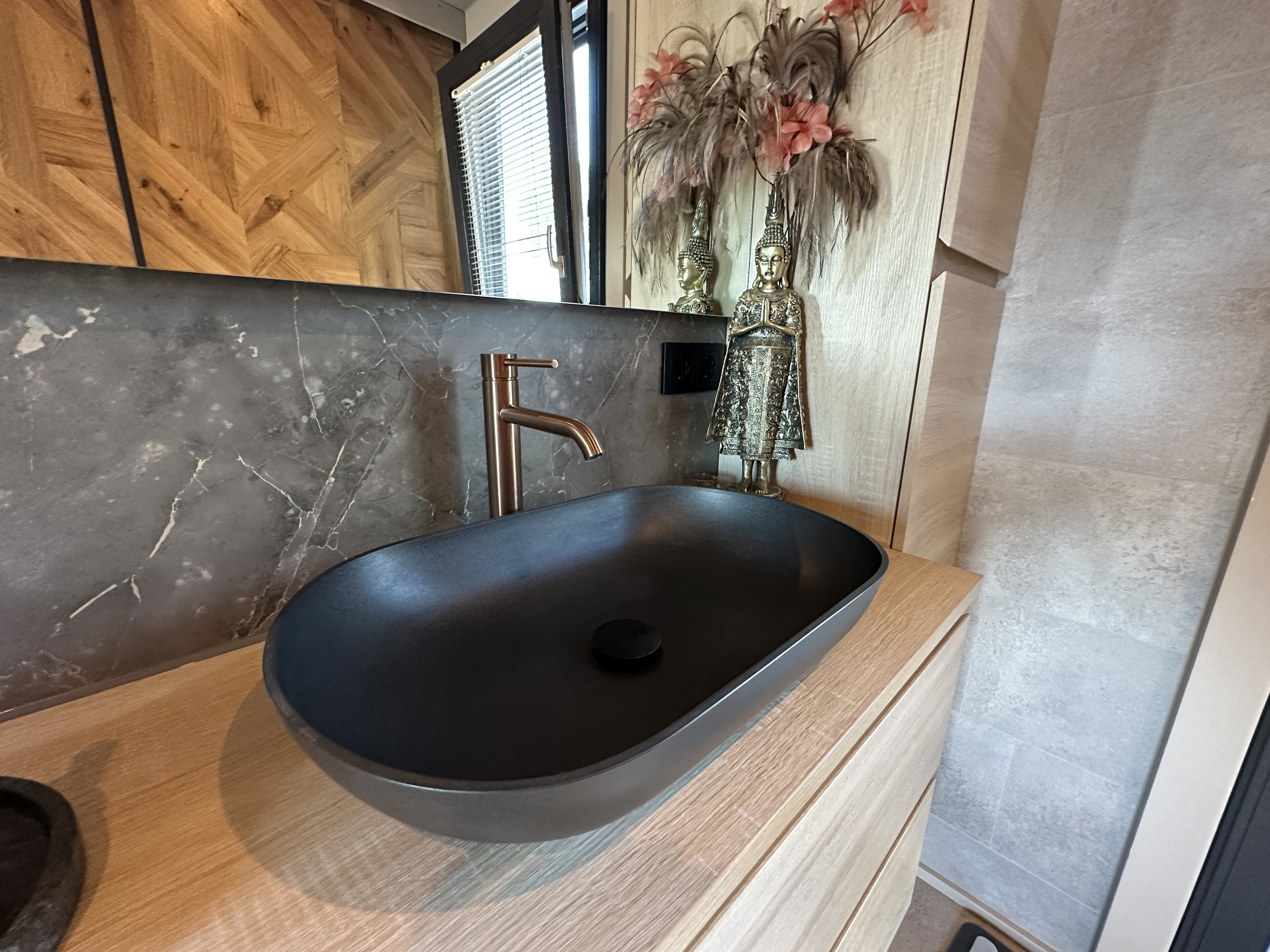 HT-Lofts Houseboat 15m Electric Propulsion