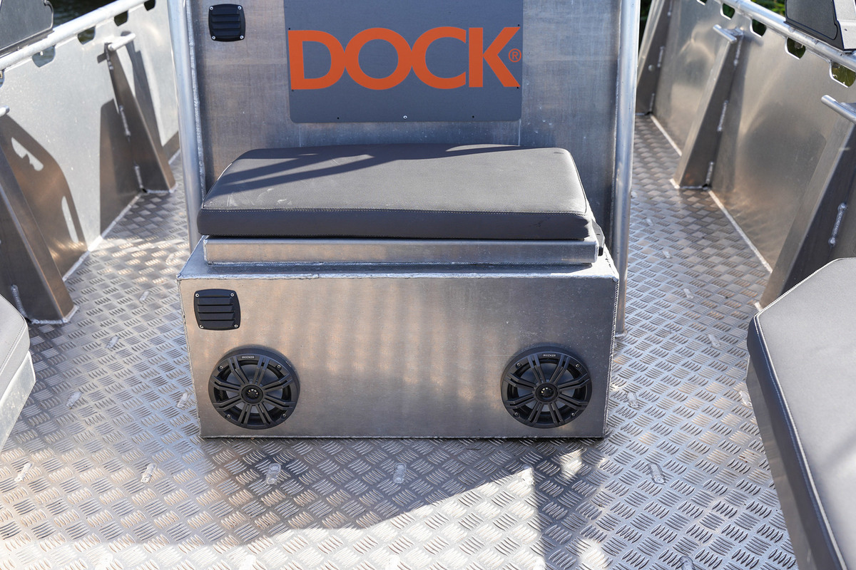 Dock Steel 650