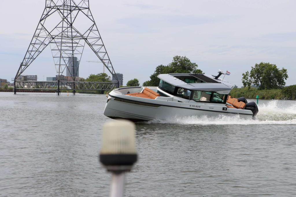 Saxdor Yachts 320 GTC