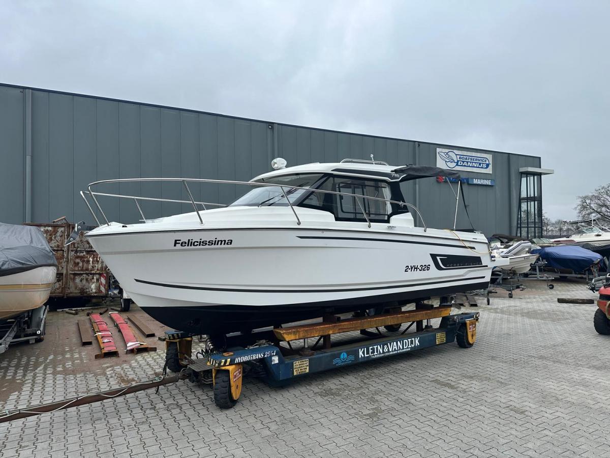 Jeanneau Merry Fisher 795 Serie 2