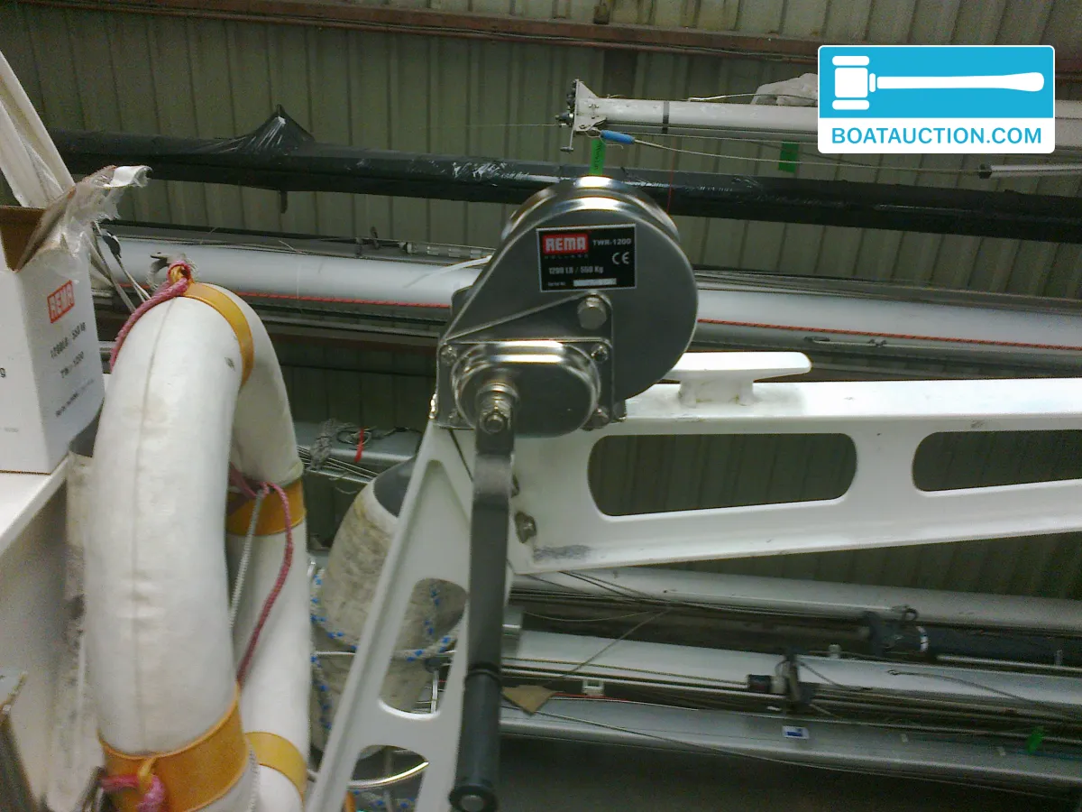 Broom 39 Continental