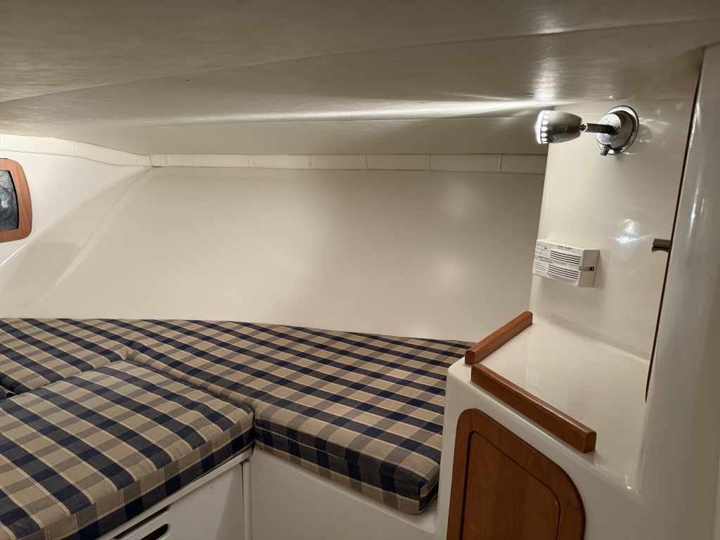 Chris Craft Corsair 28